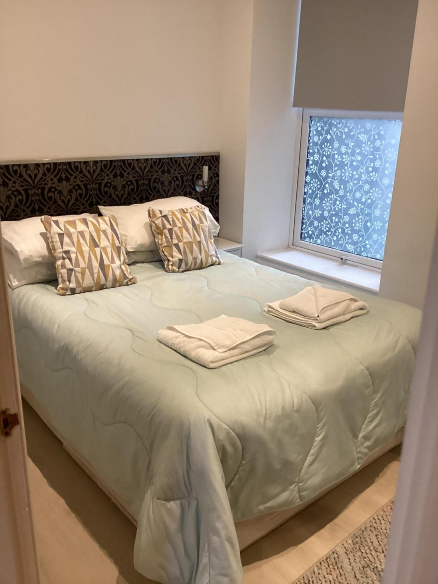 קריקיאז Marine Terrace Apartments מראה חיצוני תמונה