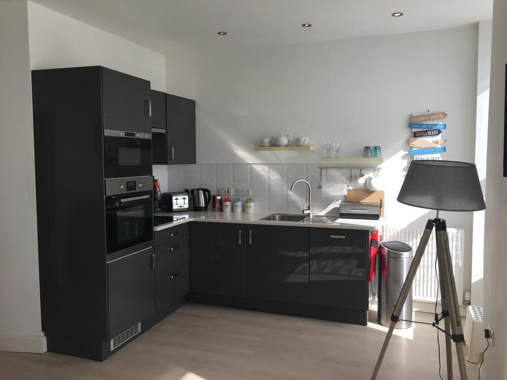 קריקיאז Marine Terrace Apartments מראה חיצוני תמונה